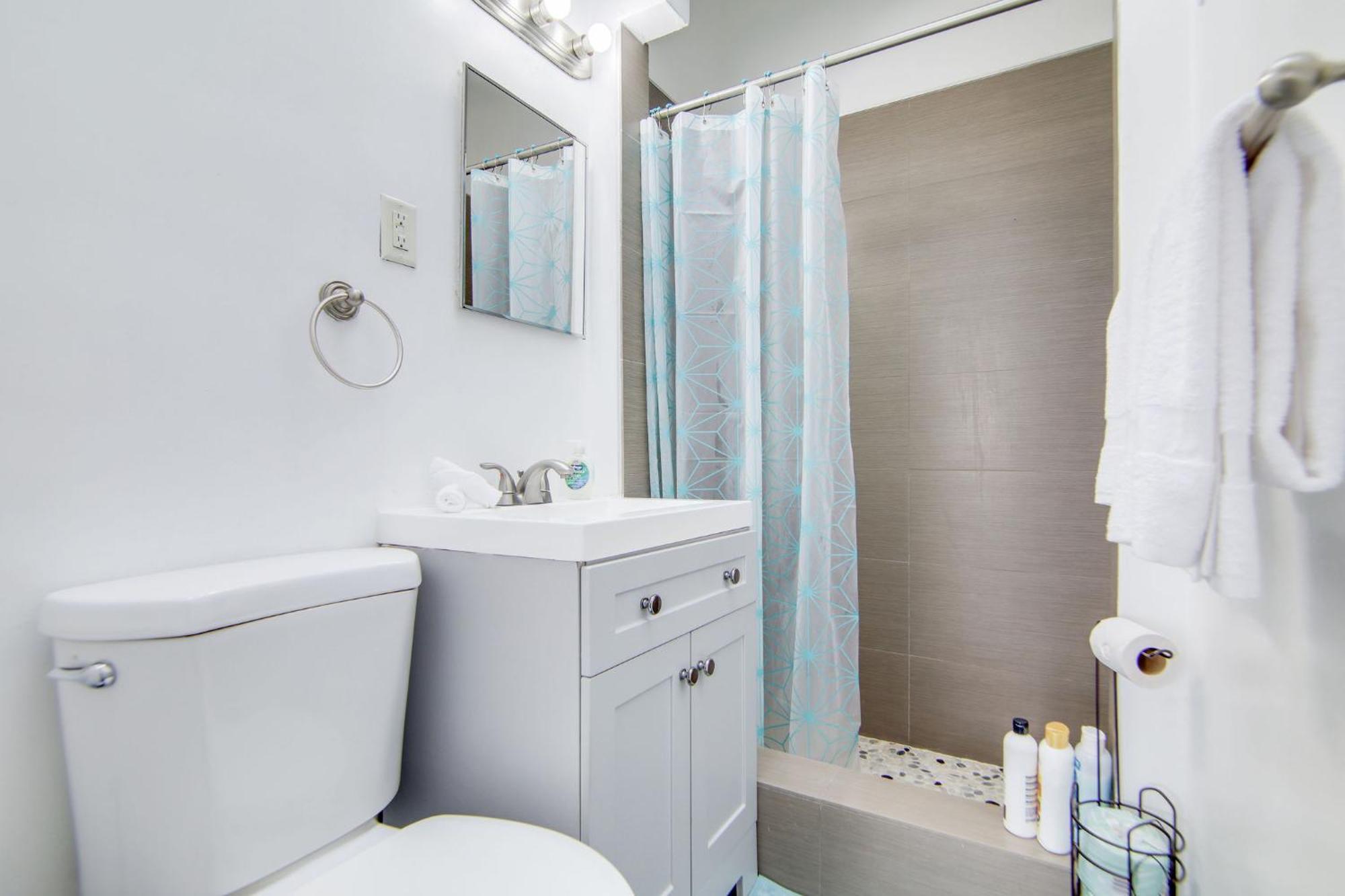Chic Large Studio Apt Near Ocean Drive South Beach マイアミビーチ エクステリア 写真