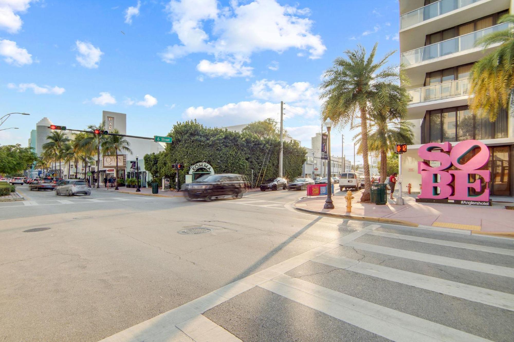 Chic Large Studio Apt Near Ocean Drive South Beach マイアミビーチ エクステリア 写真